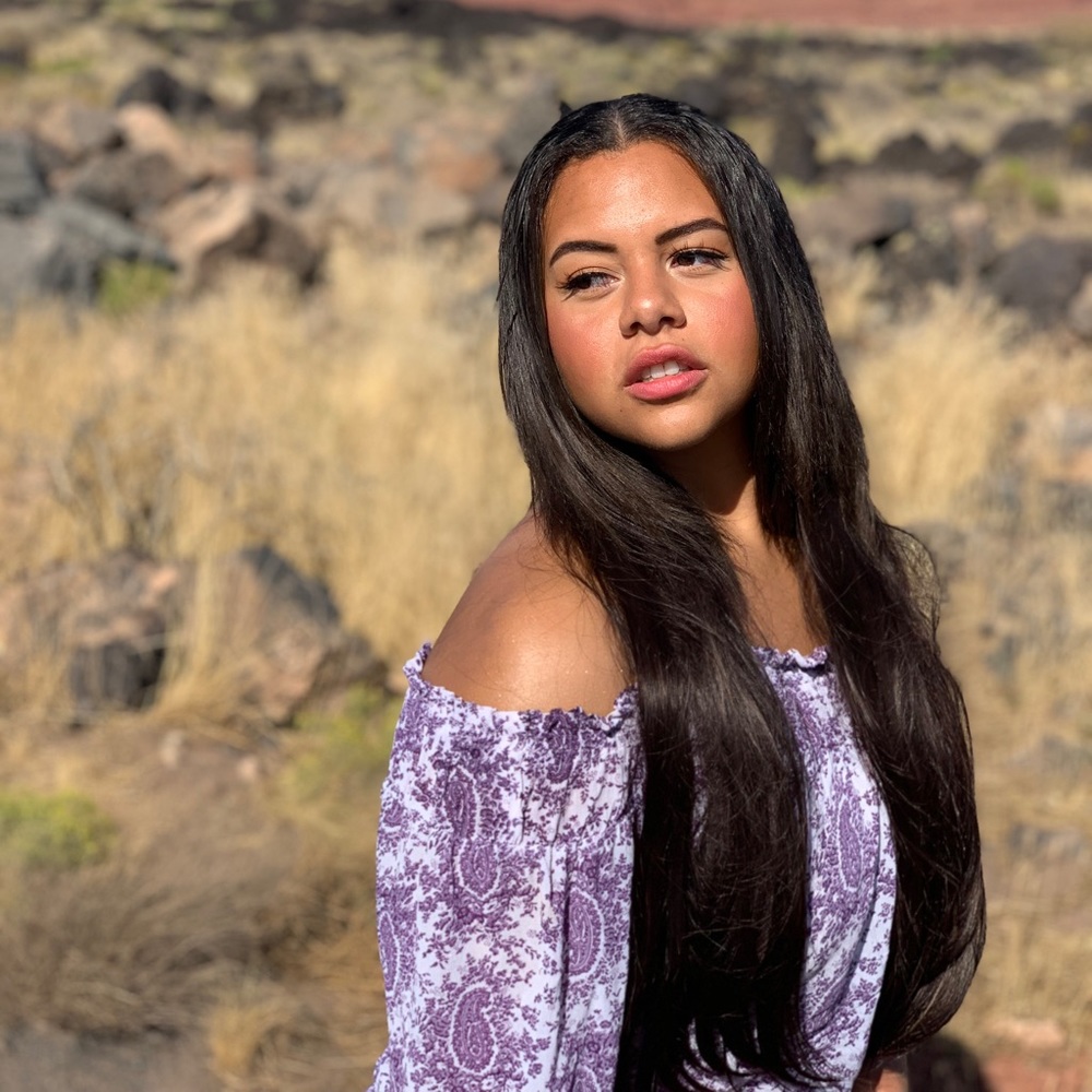 Meet your Posher, Simone